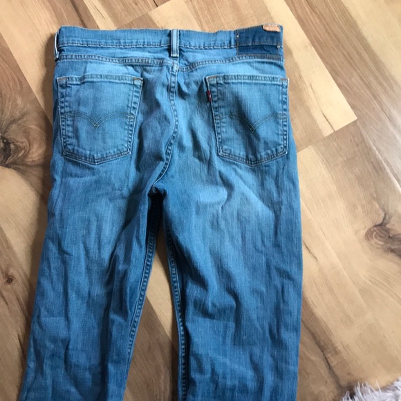 Levi’s intentionally distressed - Picture 4 of 4